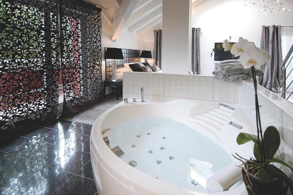 De Maison Rouge 4*